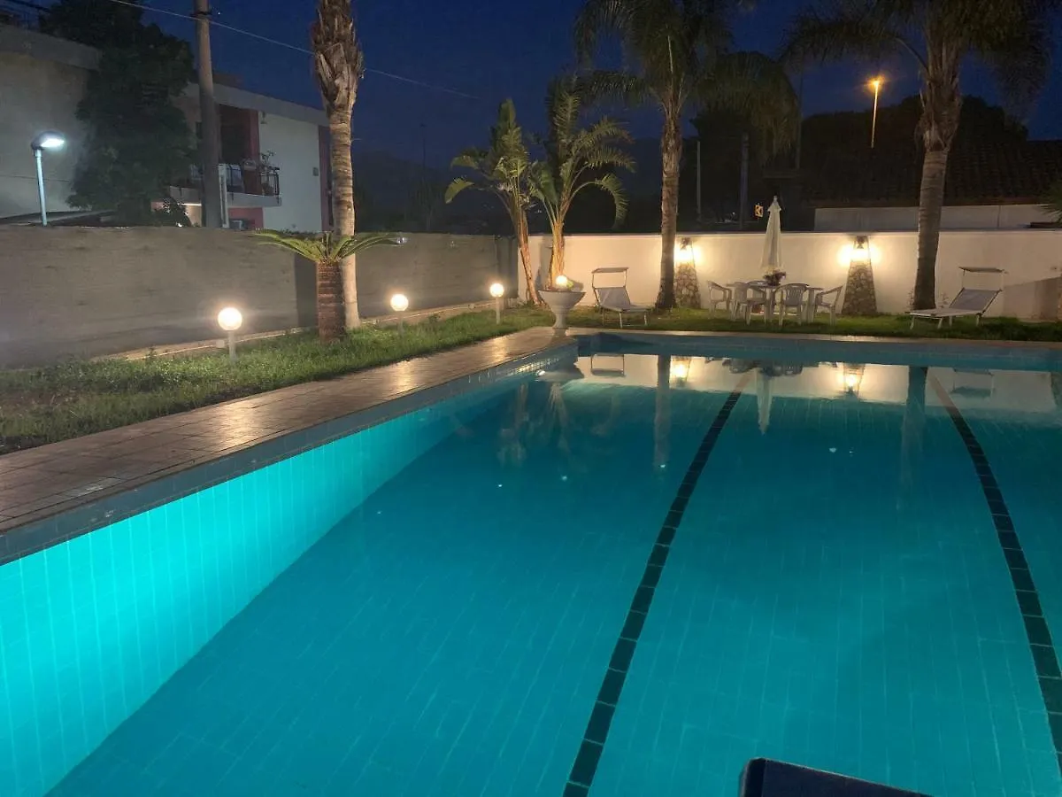 Holiday home Casa Vacanze Villa Grace Villagrazia Di Carini Italy